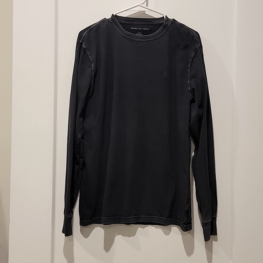 AE Legend Long-Sleeve T-Shirt Medium